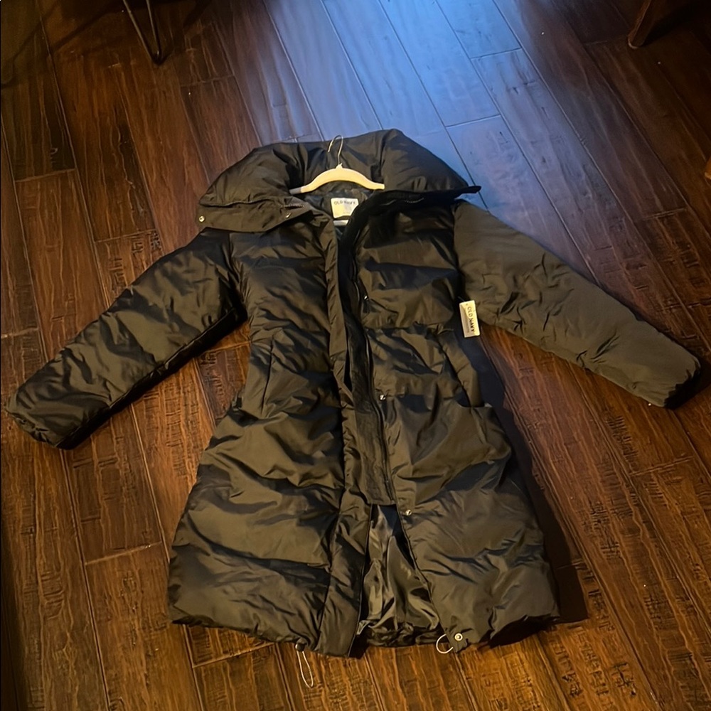 Stylish Black Puffer Coat